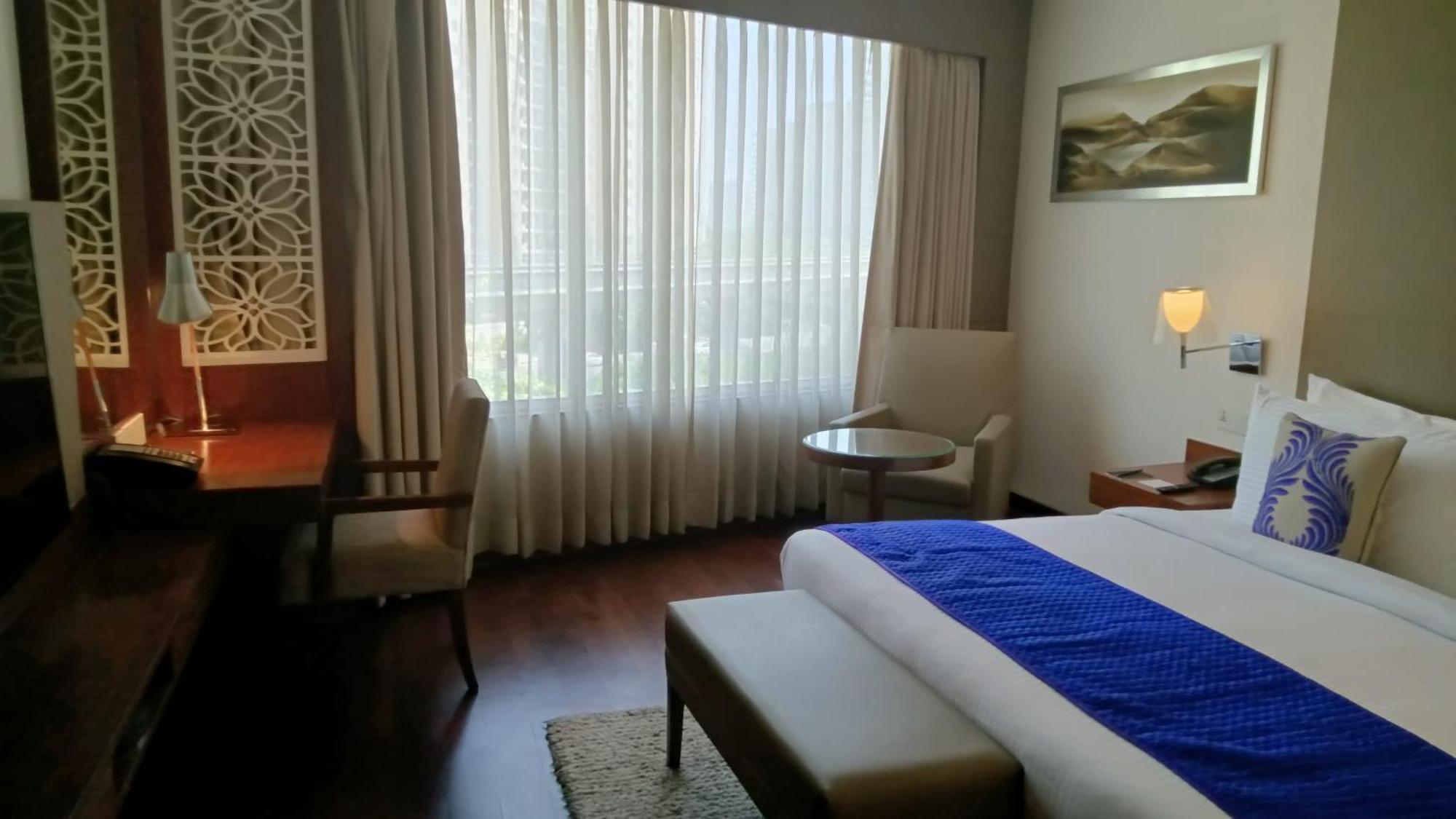 The Anya Hotel-Golf Course Road Гургаон Екстериор снимка