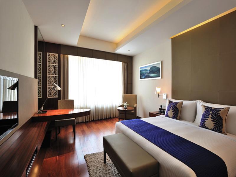 The Anya Hotel-Golf Course Road Гургаон Екстериор снимка
