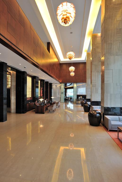 The Anya Hotel-Golf Course Road Гургаон Екстериор снимка